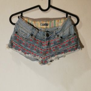 ROXY low rise tribal jean short